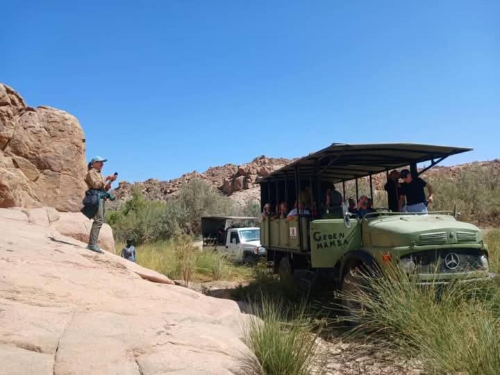 Brandberg White Lady Lodge Uis Luaran gambar