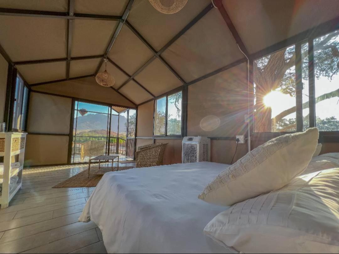 Brandberg White Lady Lodge Uis Luaran gambar