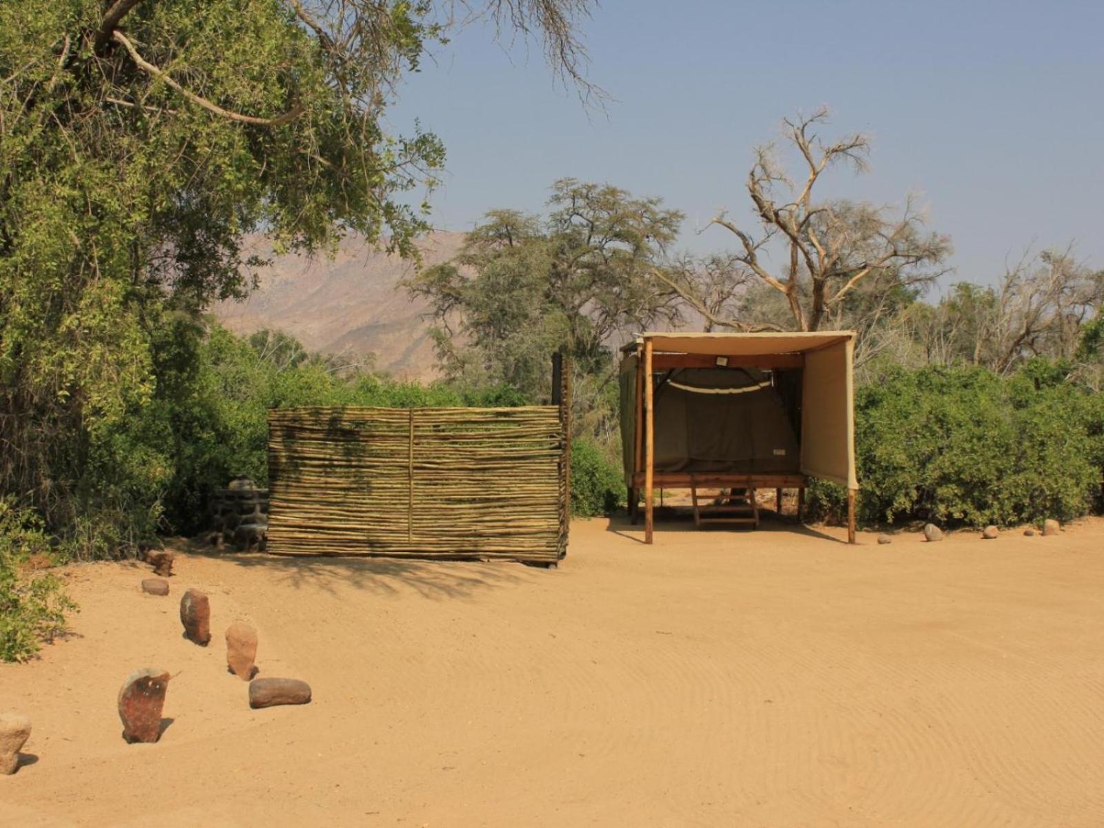 Brandberg White Lady Lodge Uis Luaran gambar