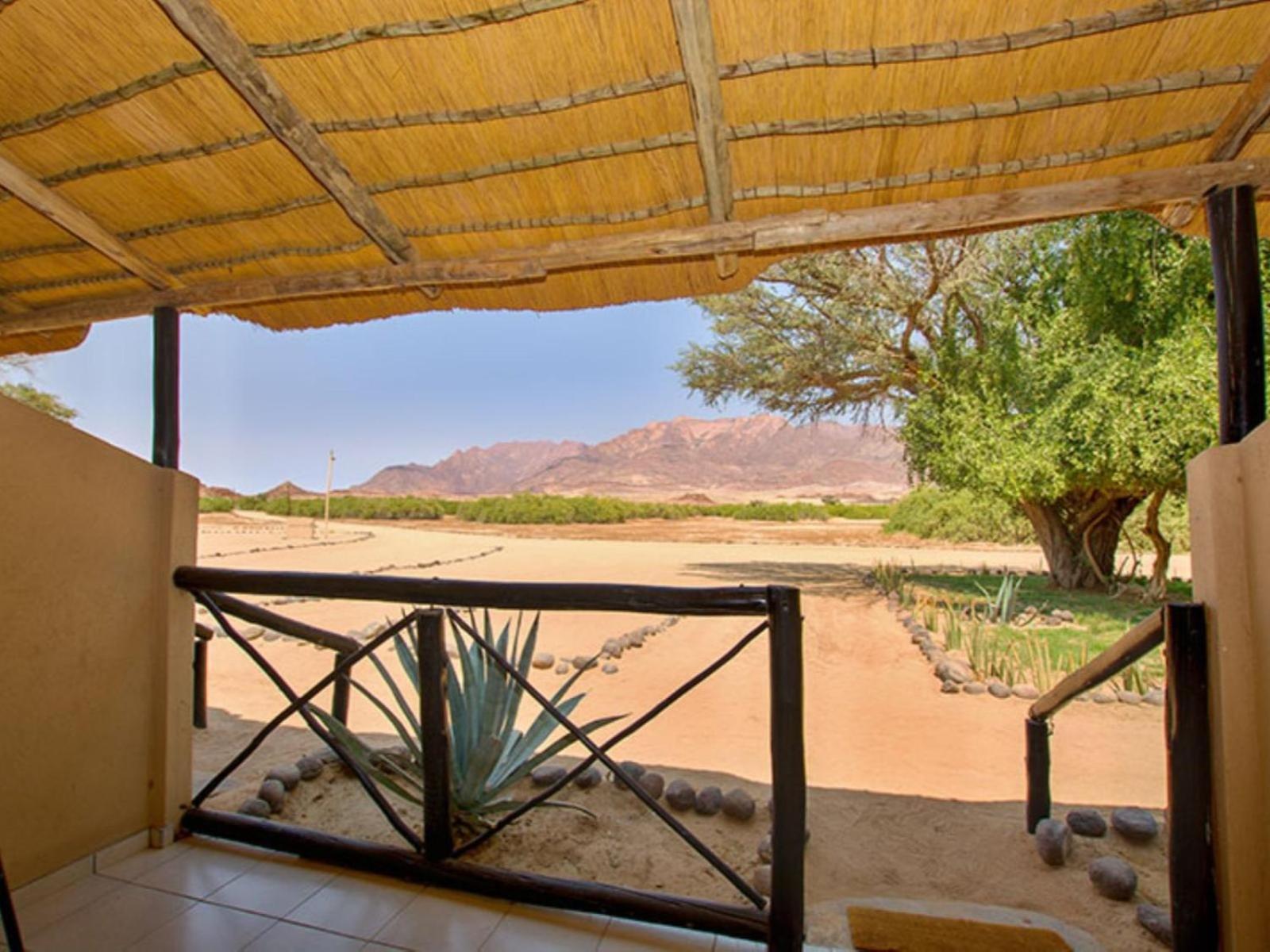 Brandberg White Lady Lodge Uis Luaran gambar