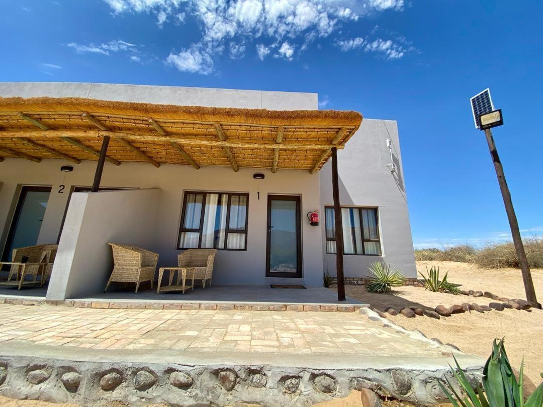 Brandberg White Lady Lodge Uis Luaran gambar
