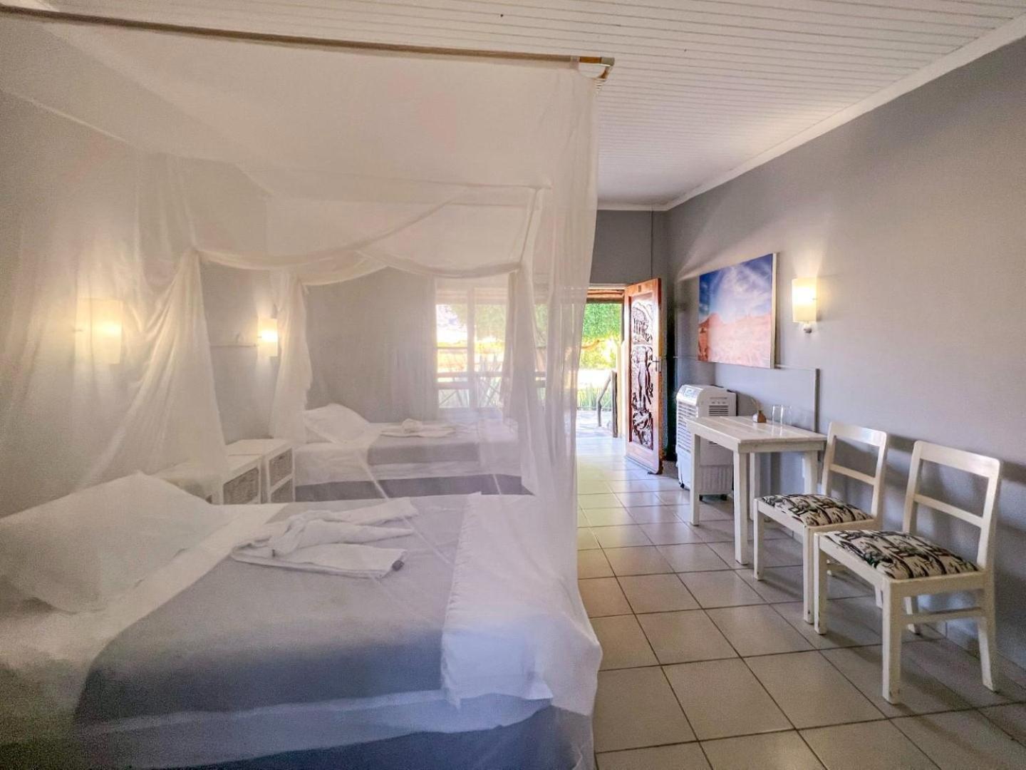 Brandberg White Lady Lodge Uis Luaran gambar
