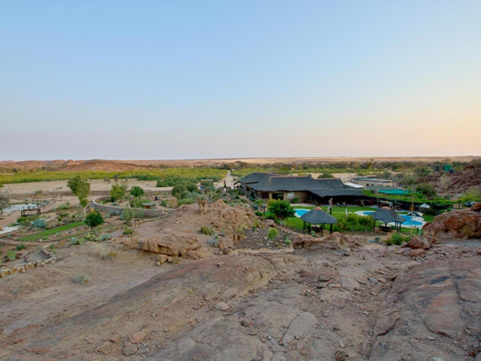 Brandberg White Lady Lodge Uis Luaran gambar