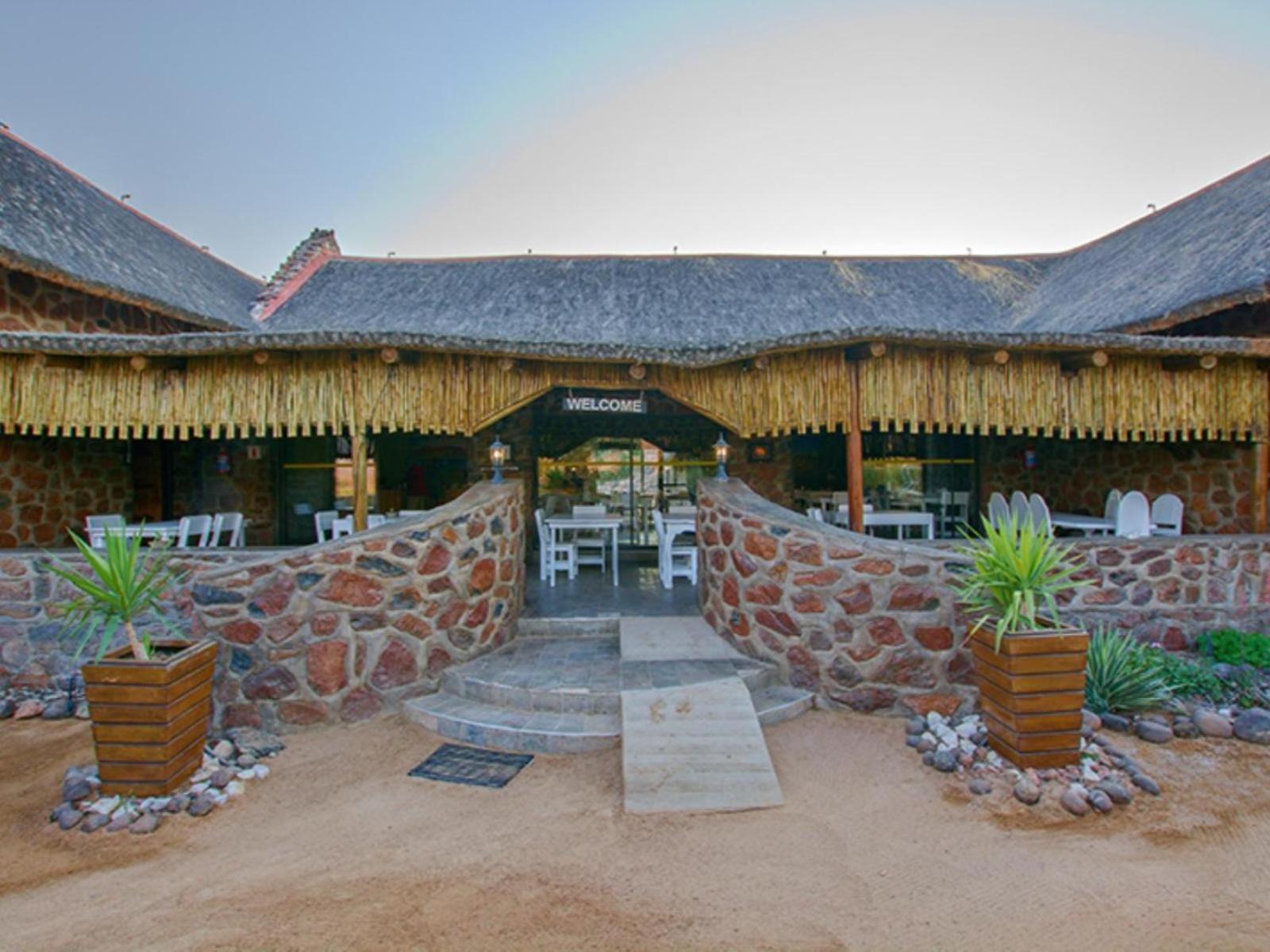 Brandberg White Lady Lodge Uis Luaran gambar