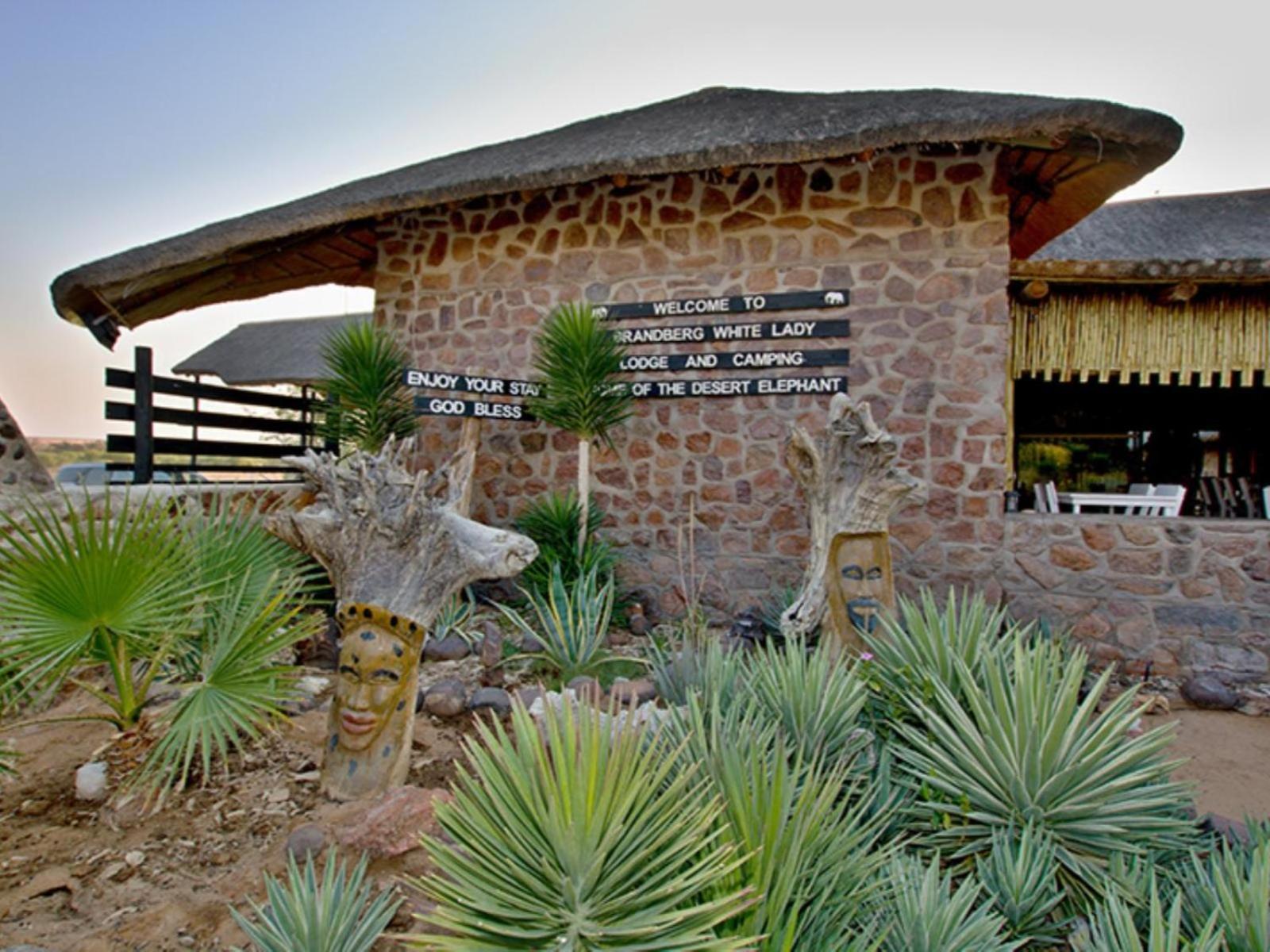 Brandberg White Lady Lodge Uis Luaran gambar